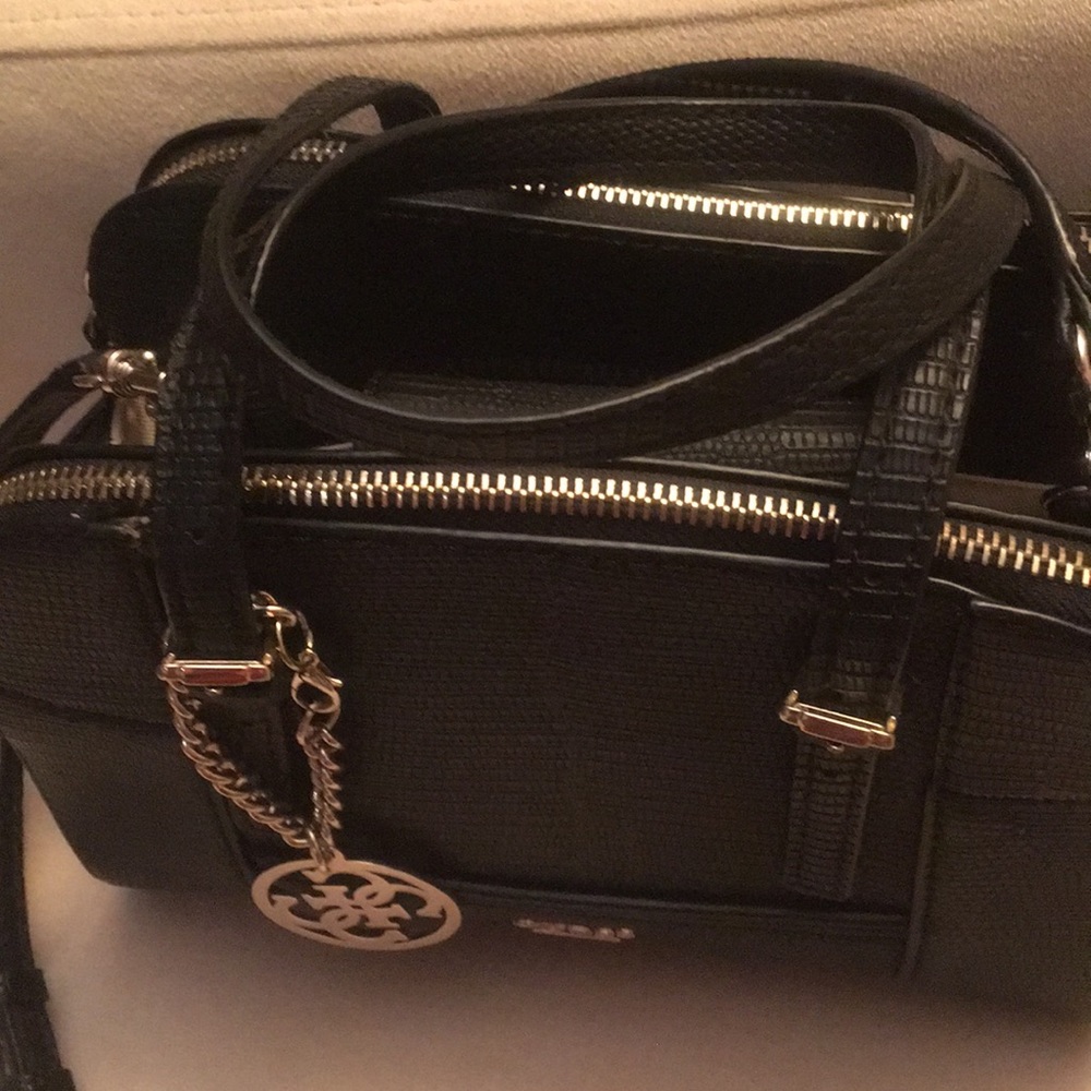 Guess bag